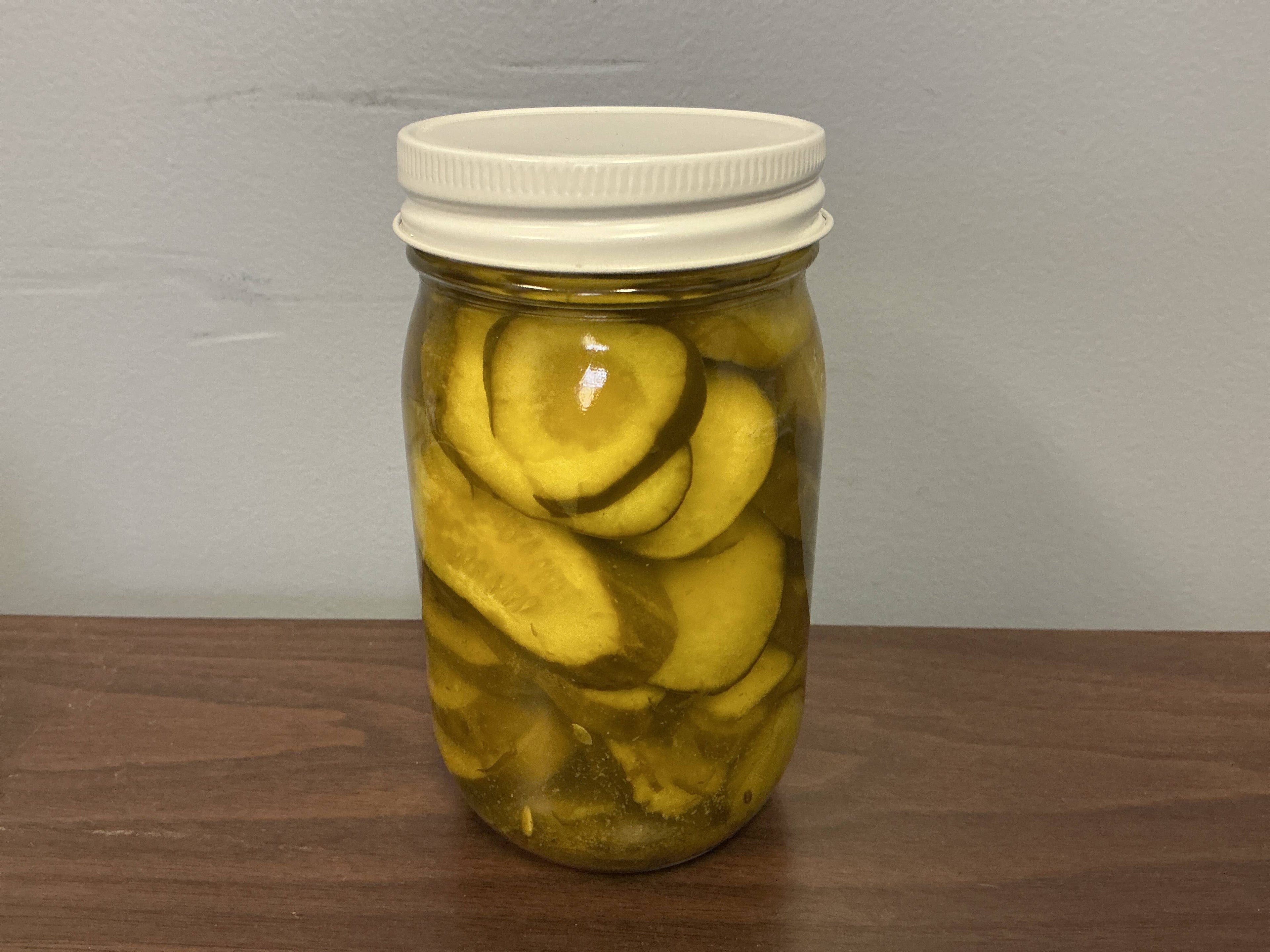M & R Pickling Sweet Dill Pickles 